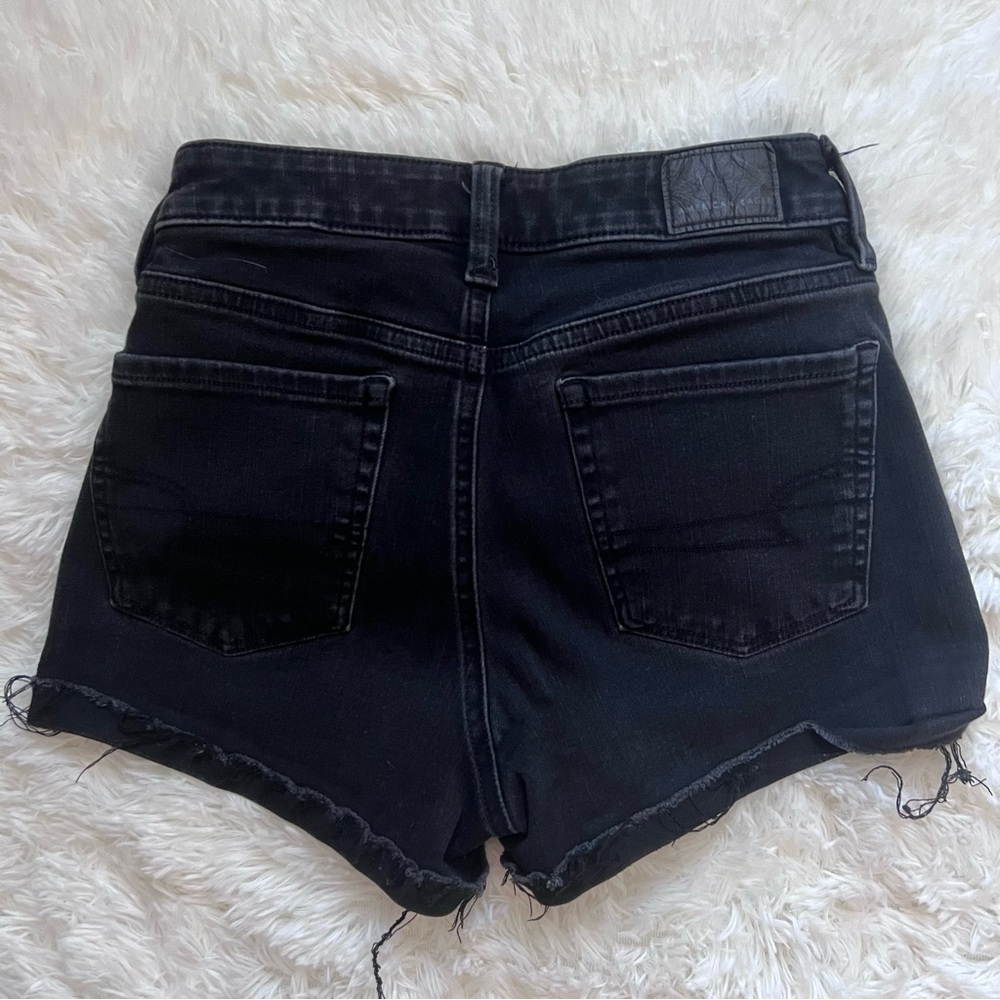 American Eagle Black Hi-Rise Shortie Denim Shorts - Picture 3 of 6